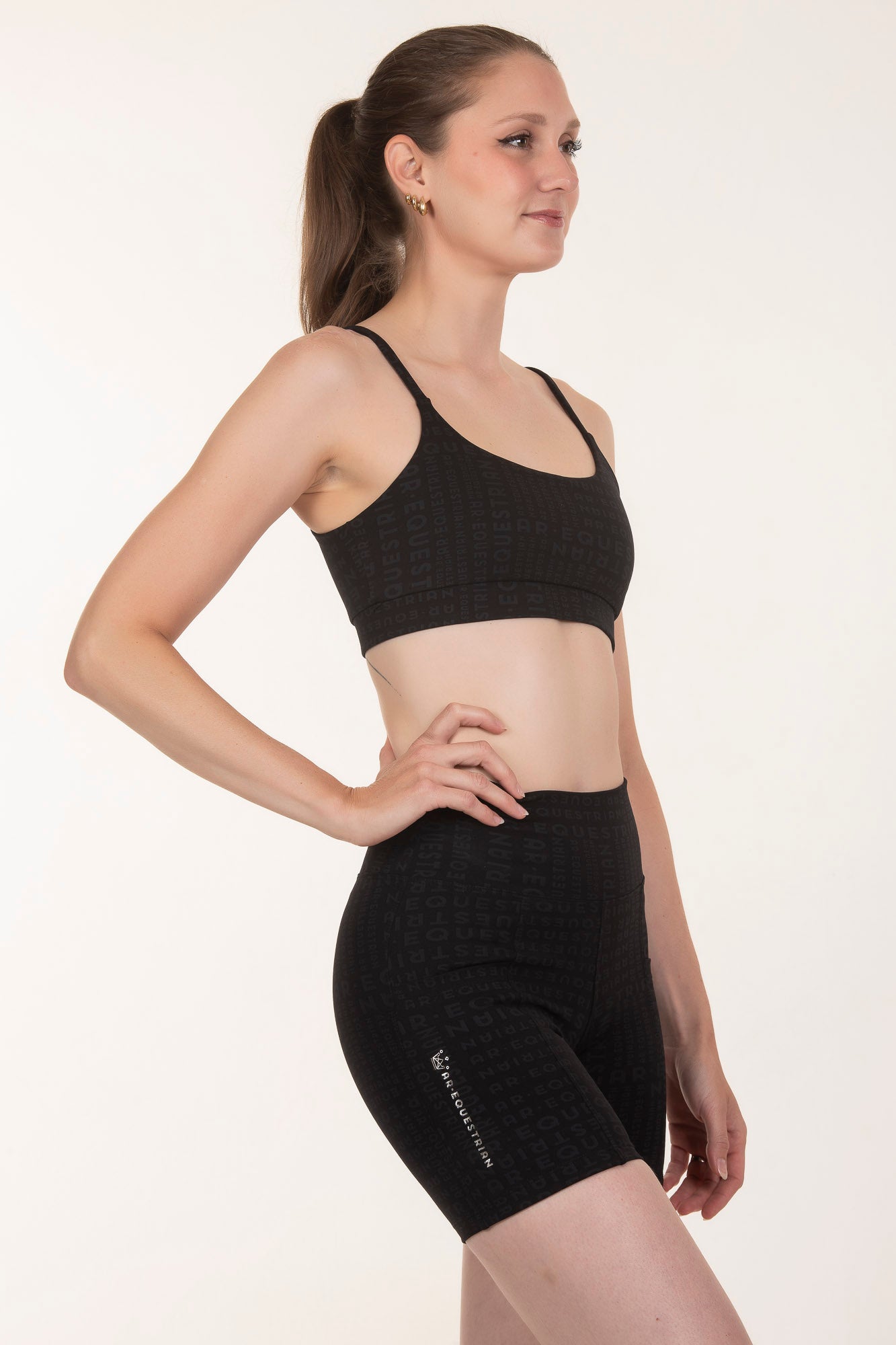 Bermuda Fitness Preta Logo Ar Eq