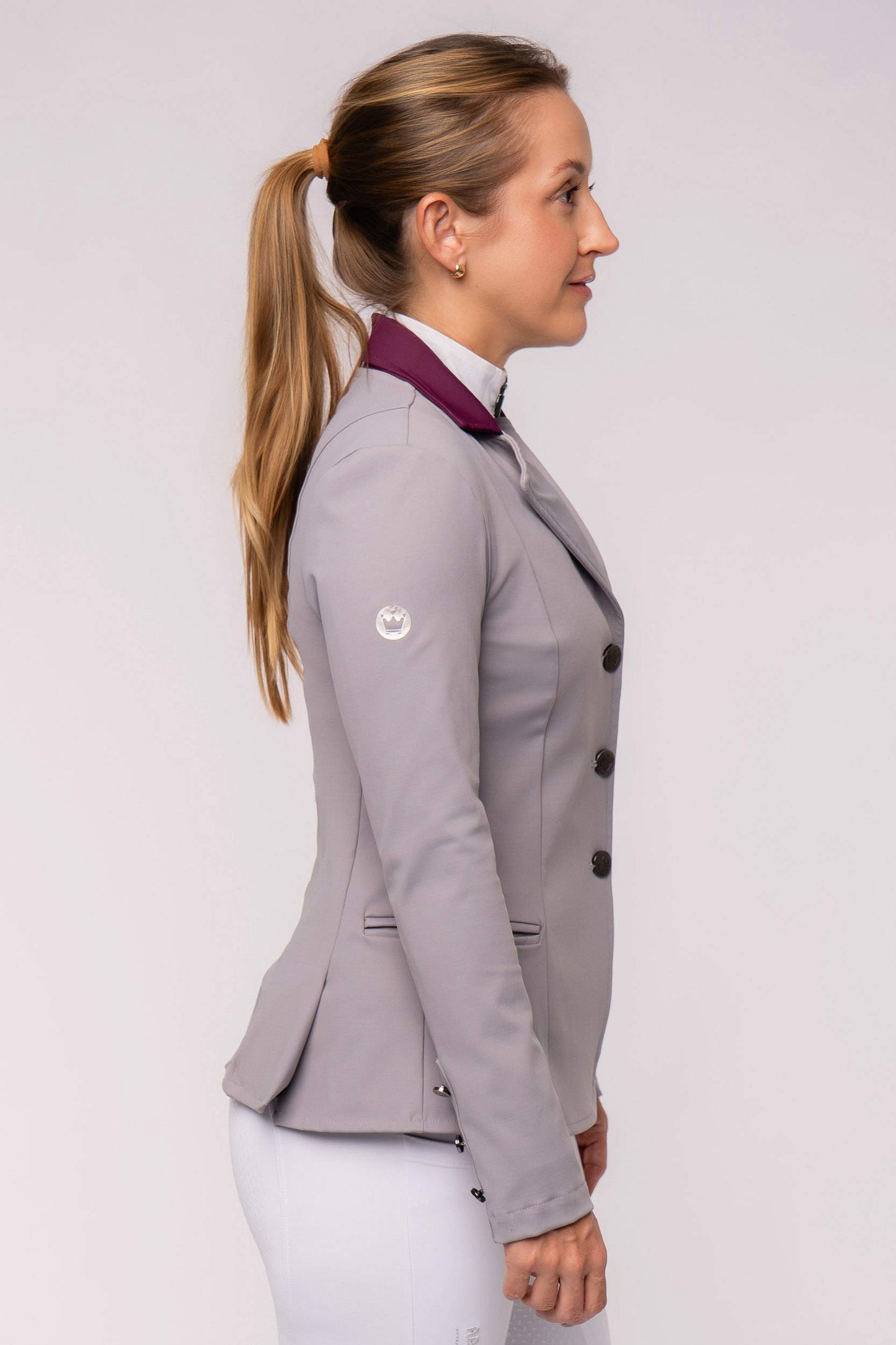 Casaca Hipismo Platina com Gola Amora - Sob Encomenda prazo 30 dias